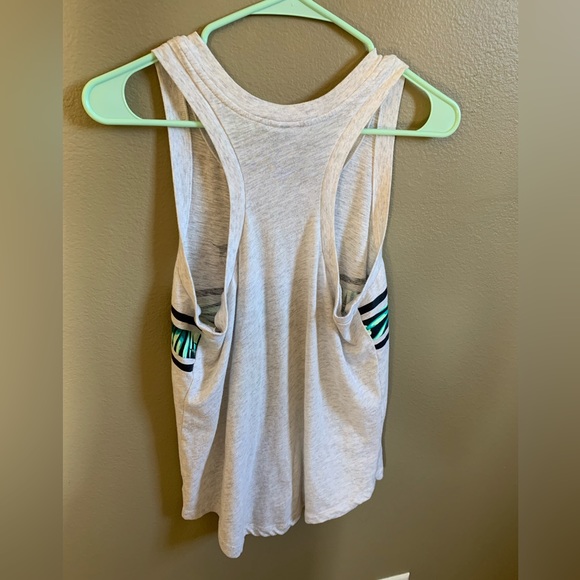 XS Victoria’s Secret PINK racer back tank top - Picture 2 of 4
